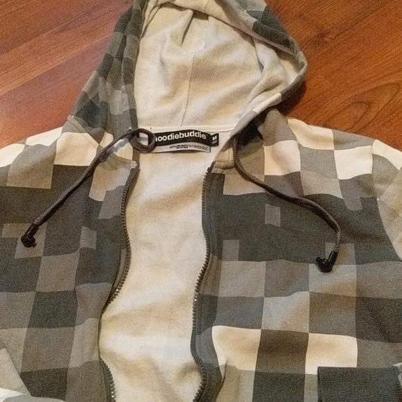 Sweater - Picture 2 of 4